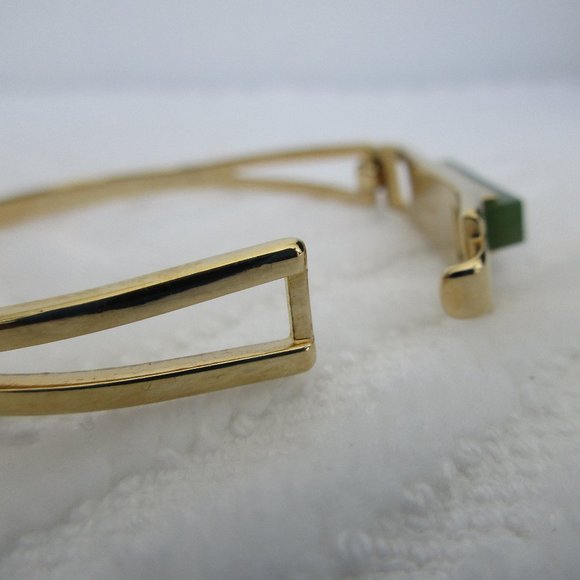 Avon Gold Plated Bracelet With Green Jade Stone Size S - Picture 6 of 9